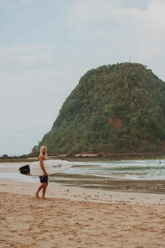 15 DAY ISLAND HOPPER SURF ADVENTURE