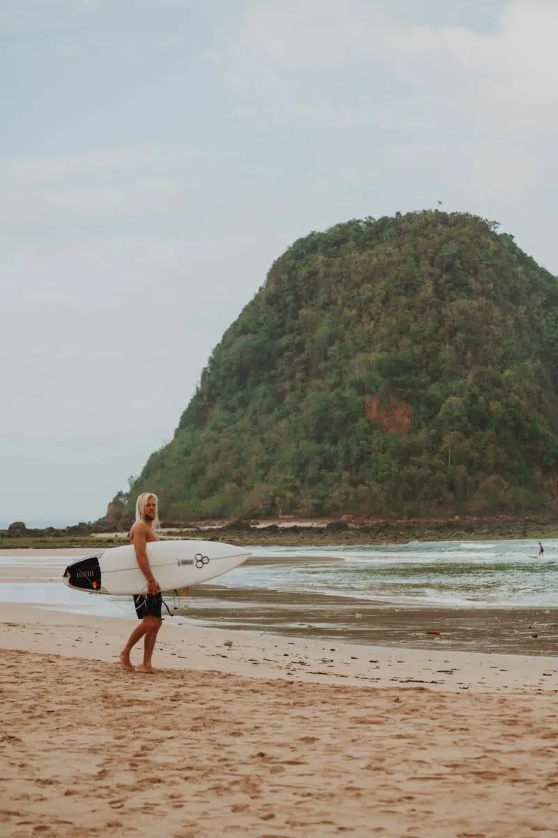 15 DAY ISLAND HOPPER SURF ADVENTURE