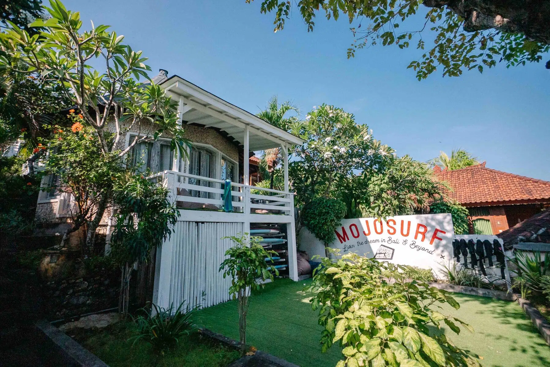 Bungalow at the Mojosurf camp on Nusa Lembongan