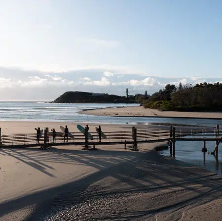 SURF & STAY SPOT X