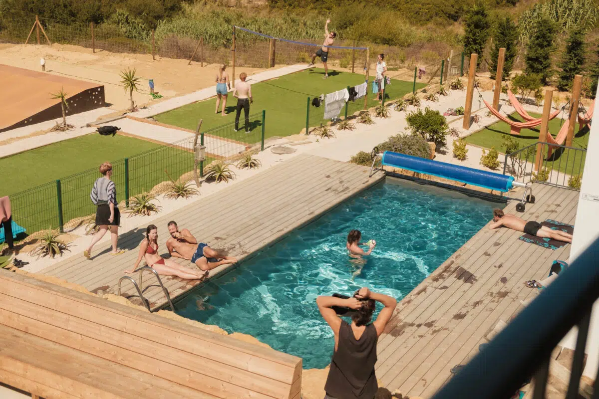 Pool and garden at the Mojosurf camp in Ericeira