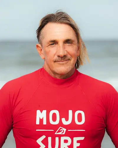 Bryden, Mojosurf surf instructor in Australia